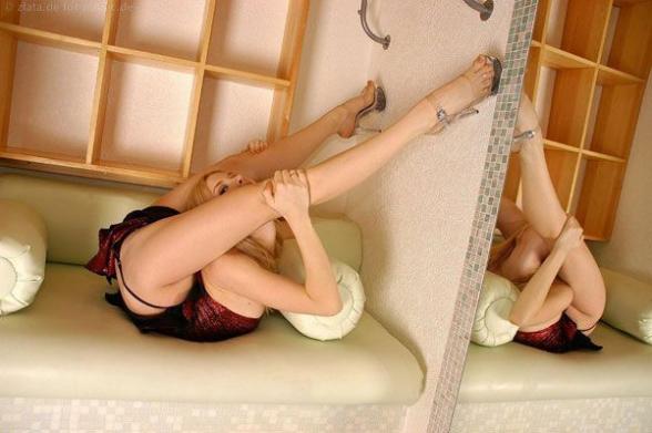Des gymnastes en tenues tres legeres !