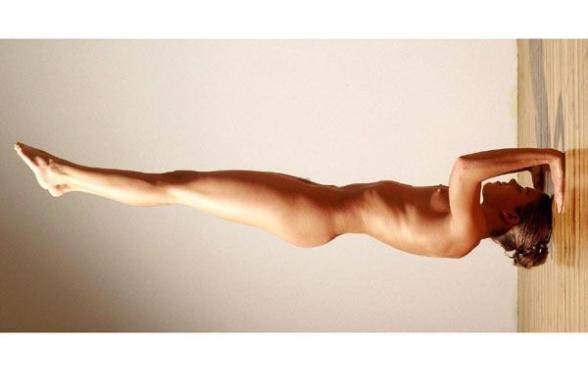 Des gymnastes en tenues tres legeres !
