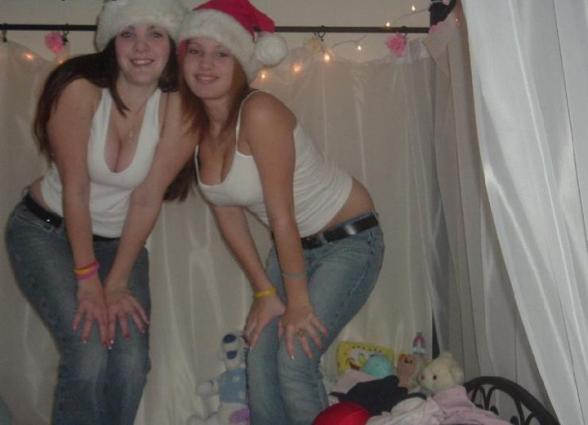 Les meres noel n ont pas peur du froid ! Part 6